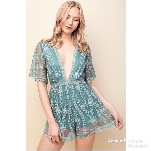 Talia Embroidered Lace Romper - Picture 2 of 8